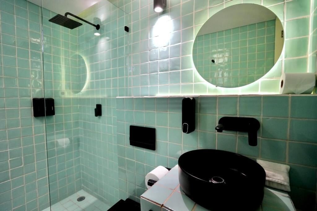 Dobbeltrom, byutsikt | Bad