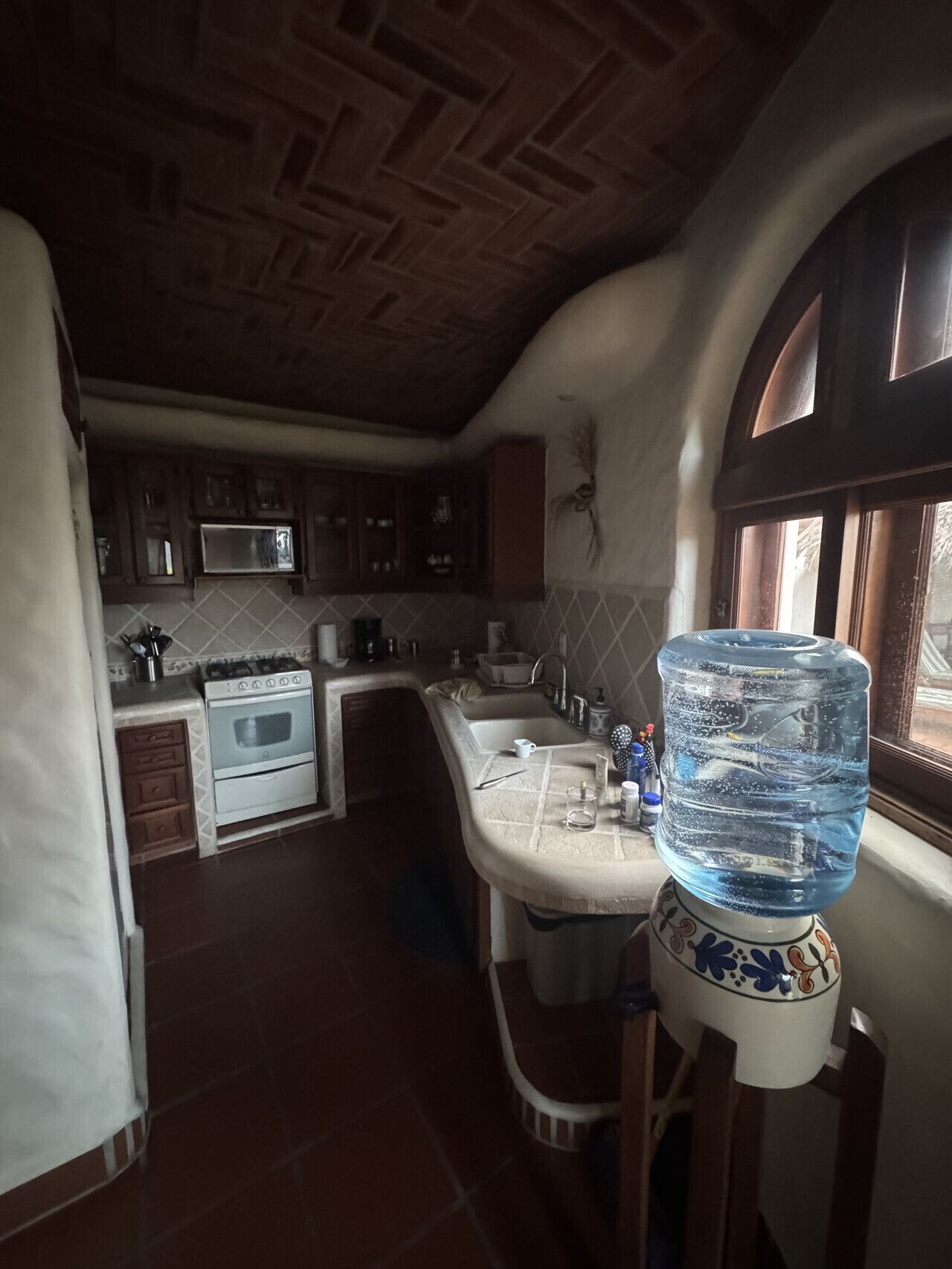 Micro-ondes, cafetière/bouilloire