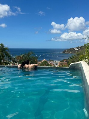 Nicht klassifiziertes Bild, 3 von 12, Schaltfläche