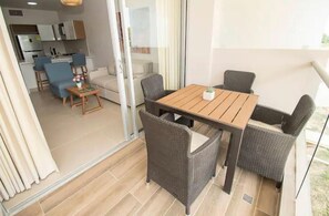 Dining - Exclusive Apartment in Cartagena, Baia Kristal (Cartagena de Indias)