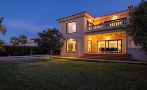 Exterior - Mediterrane Meerblick Villa with 5 Bedrooms (Llucmajor)