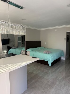 Tabla de planchar con plancha y wifi 