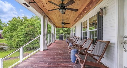 Lakefront Retreat w Dock Boat Rental & Views!