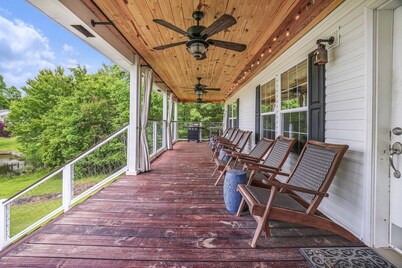 Lakefront Retreat w Dock Boat Rental & Views!