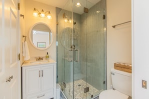 Shower, towels