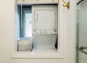Interior - Quaint 1 Bedroom Suite El Monte Getaway near LA (El Monte)