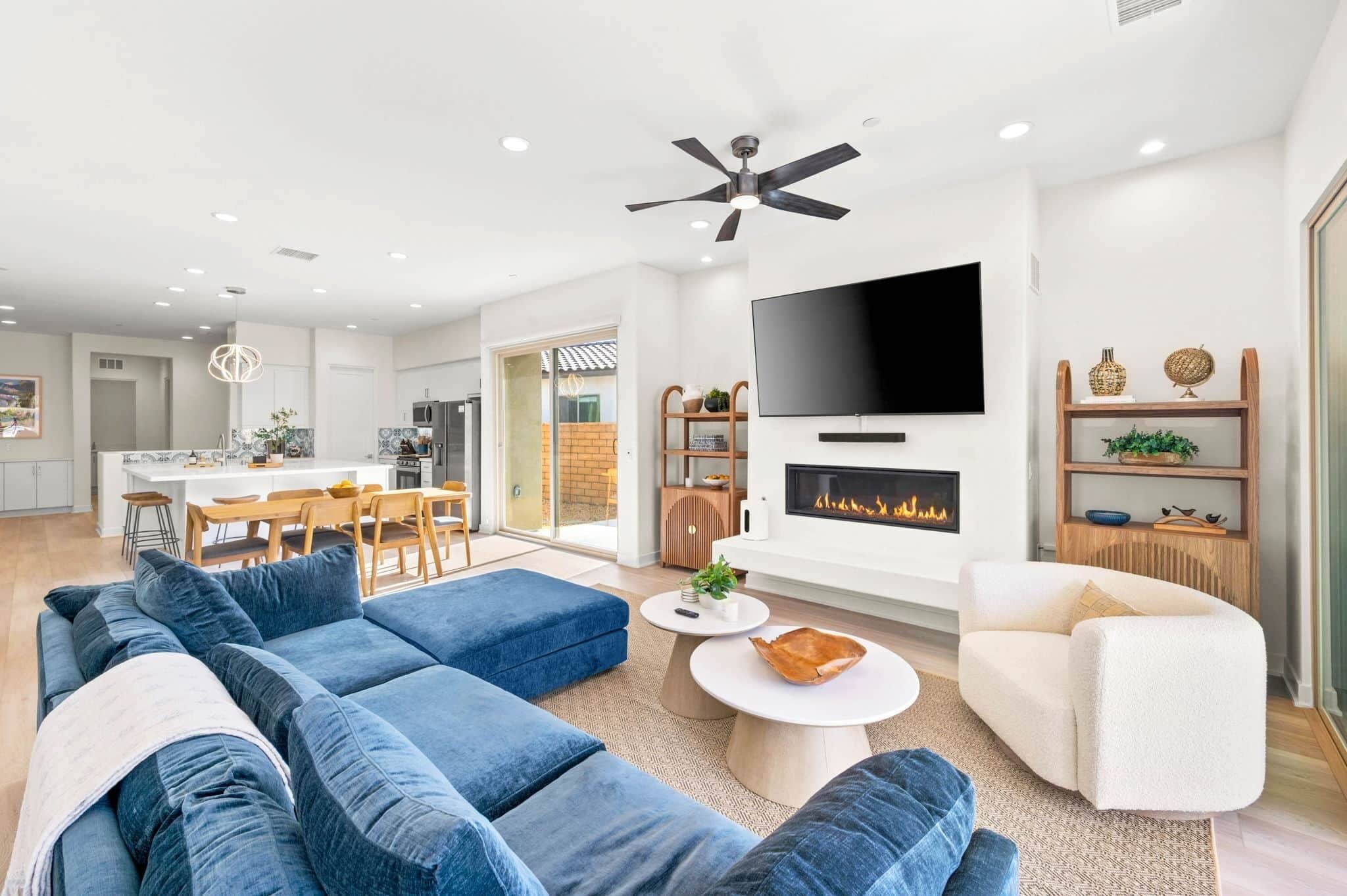 TV, fireplace, stereo
