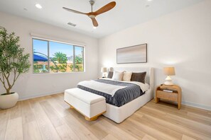 3 chambres, fer et planche à repasser, Wi-Fi, draps fournis
