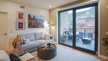 Leilighet – deluxe, fjellutsikt | Oppholdsområde