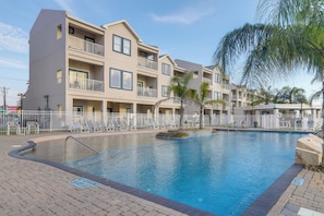 Pool - Steps to Sand! South Padre Island Gem w/ Boat Slip (South Padre Island)