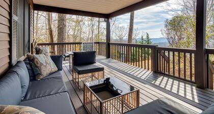 Mtn-View Deck! Modern Retreat Near Jump Off Rock