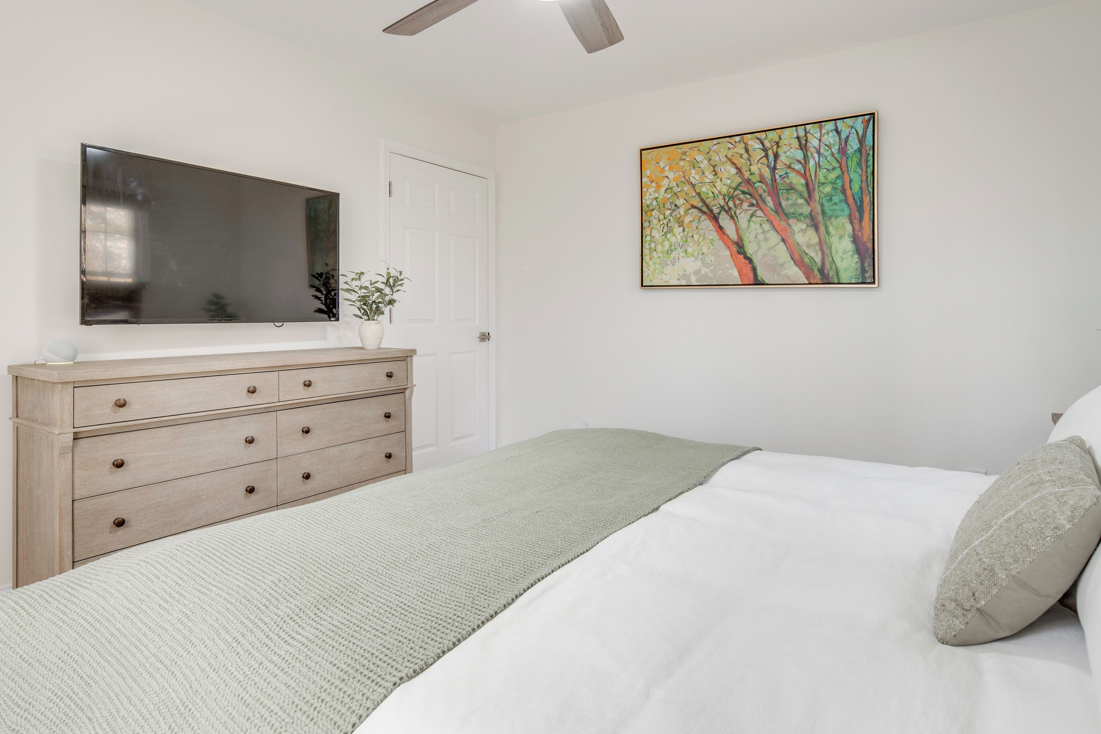 2 Schlafzimmer, Schreibtisch, Bügeleisen/Bügelbrett, Internetzugang