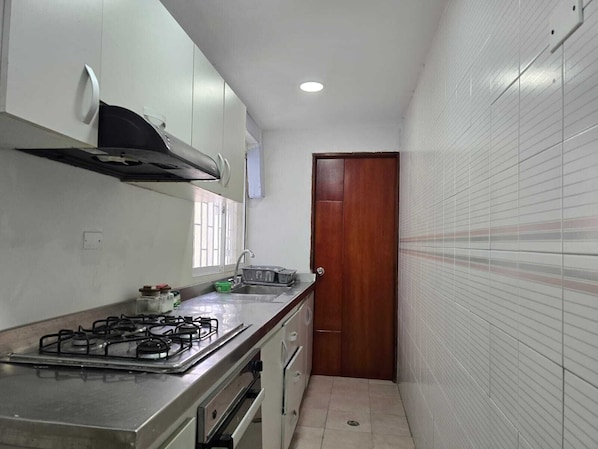 Basic Room | Private kitchen
