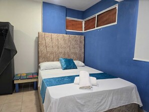 Iron/ironing board, free WiFi - Edificio Los Manglares  (Cartagena)
