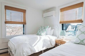 6 bedrooms, desk, iron/ironing board, WiFi - Stay at Good Harbor Beach (Gloucester)