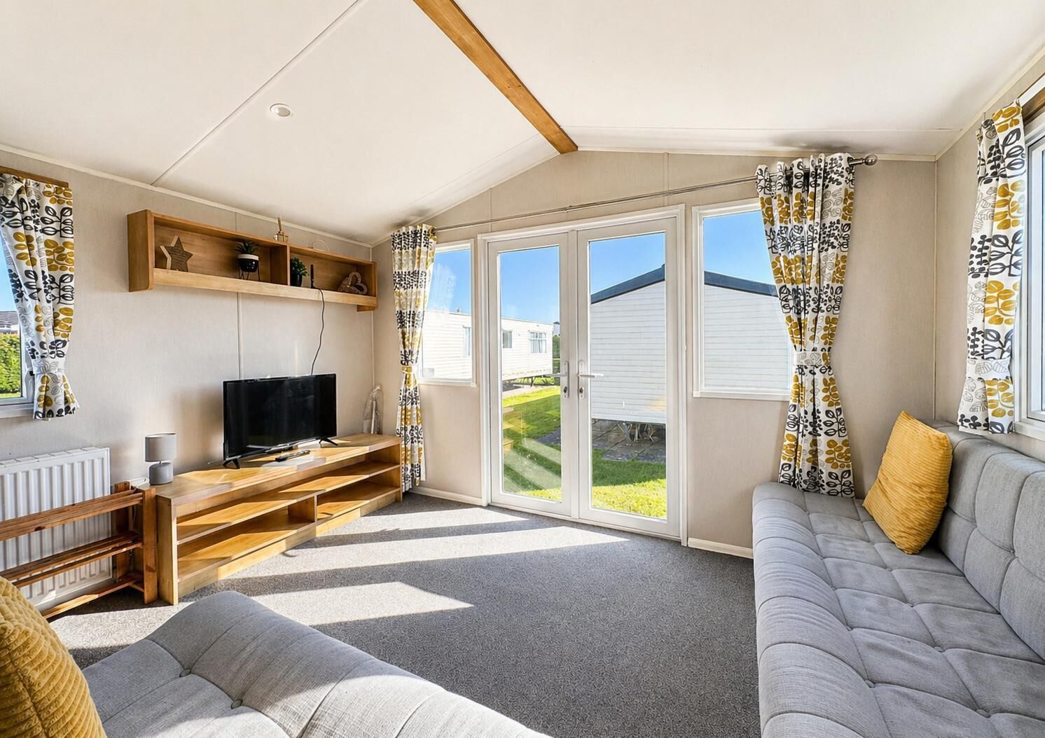 Brilliant 8 Berth Caravan At North Shore Holiday Park In Skegness Ref 87006ns - Skegness