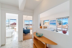 2 bedrooms, free WiFi, bed sheets - Marius By Terry's Homes (Cannes)