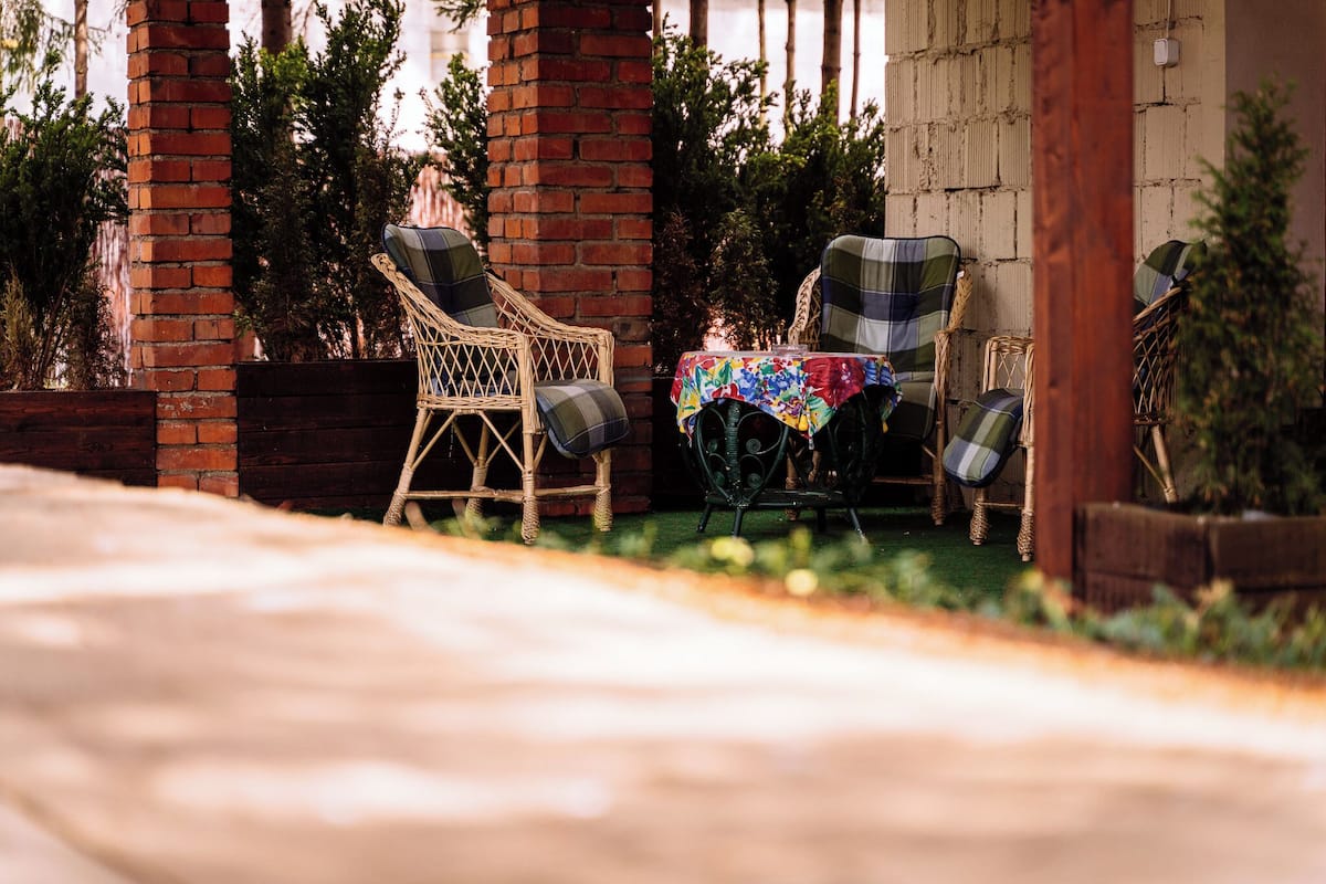 Deluxe Apartment, Garden View | Blackout drapes, soundproofing, iron/ironing board, free WiFi