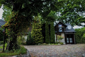 Cortinas blackout y sistema de insonorización 