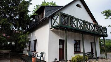 Fachada da propriedade