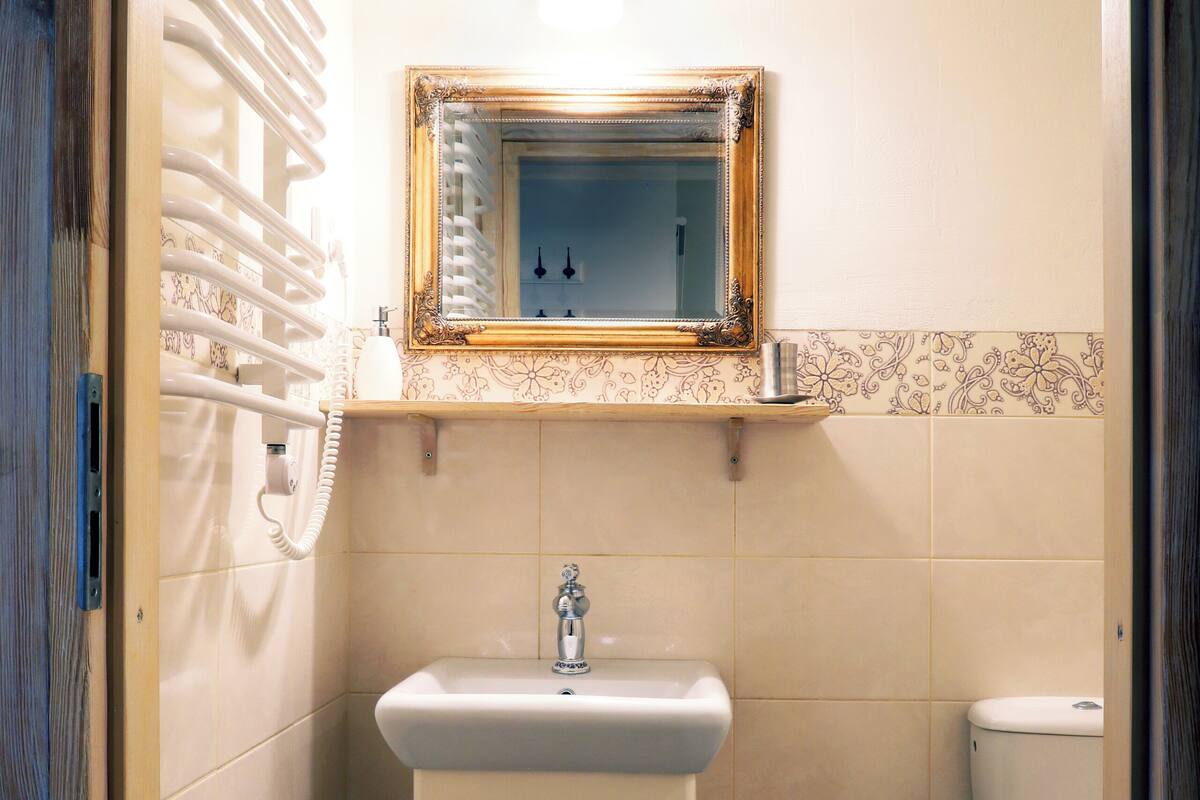 Deluxe Apartment, Garden View | Interior