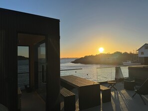 Terrace/patio - Oceanfront Luxury Retreat | Jacuzzi, Sauna & Panoramic Views (Rogaland)