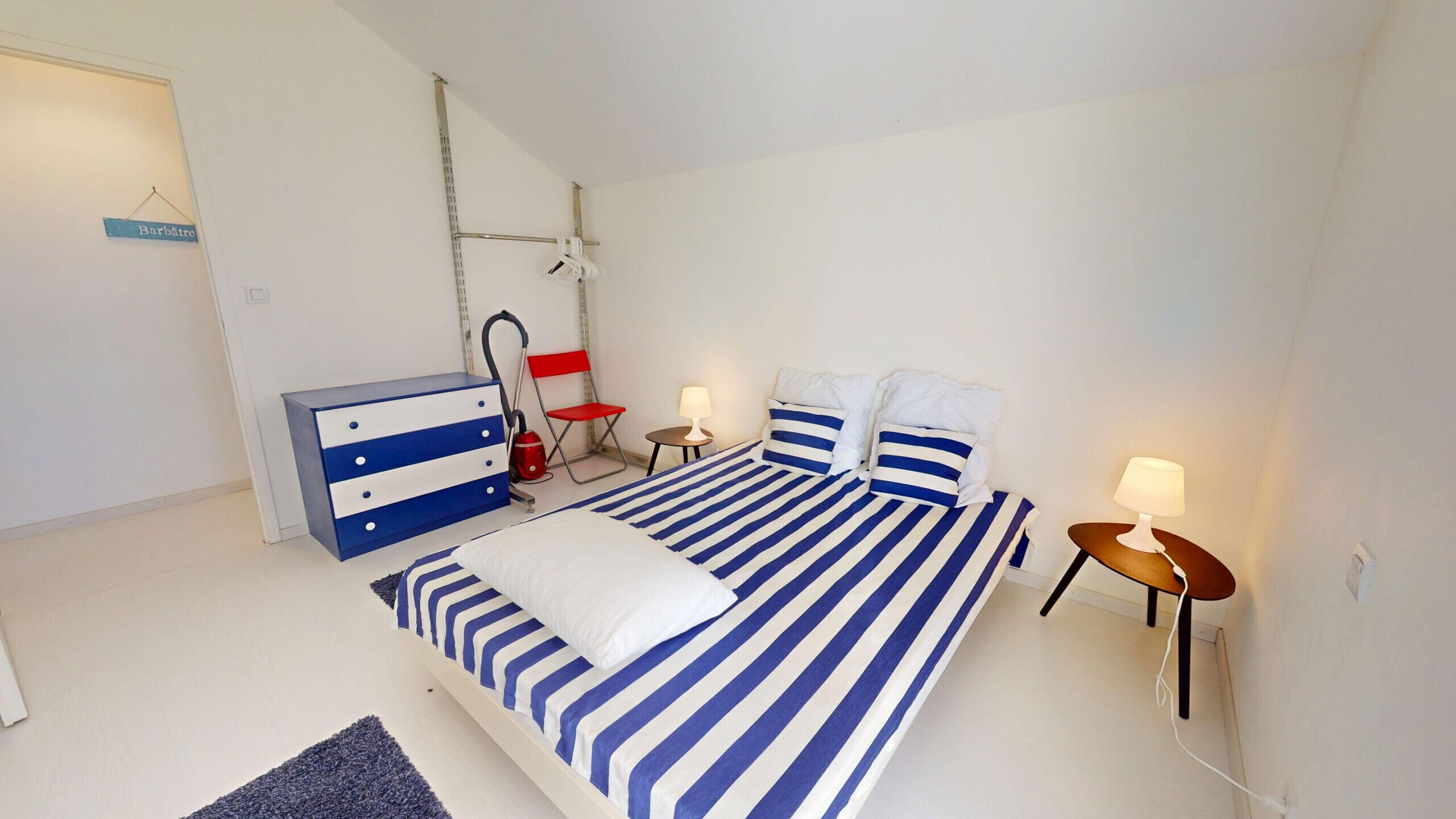 Tabla de planchar con plancha y wifi 