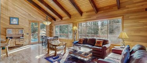 Fernseher, Tischfußball