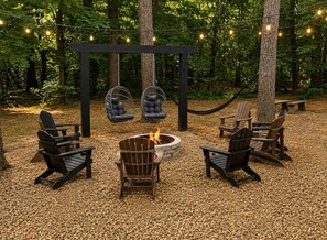 Property grounds - Work From Cabin Family Fun New Pool Pickleball Putt Putt Pets EV Charger (Broken Bow)