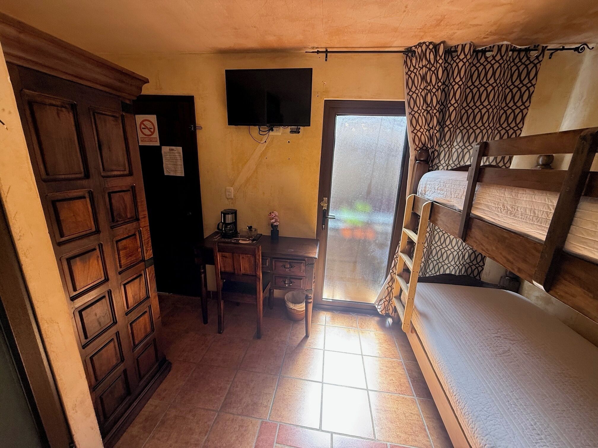 1 bedroom, iron/ironing board, travel cot, free WiFi