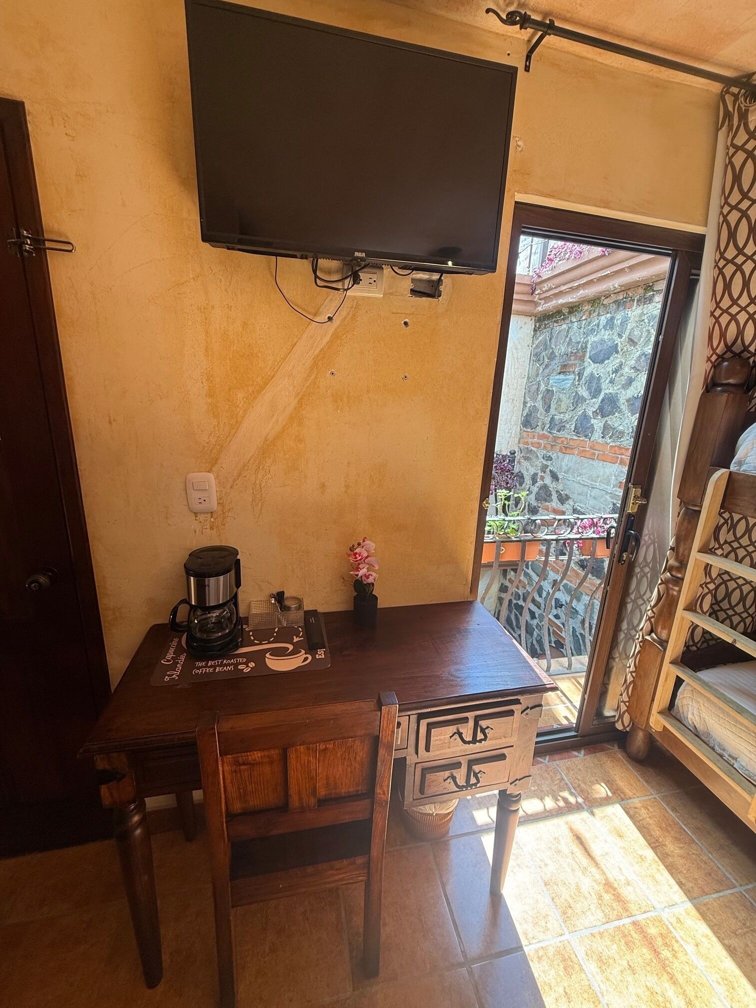 1 bedroom, iron/ironing board, travel cot, free WiFi