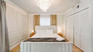 3 chambres, fer et planche à repasser, Wi-Fi, draps fournis