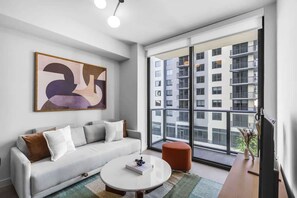 TV, table football, offices - FIFA World Cup Condo, Pool, Hot Tub, Movie Theater (Miami)