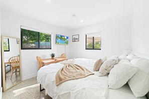 4 bedrooms, travel crib, WiFi, bed sheets