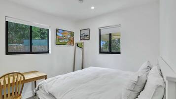 4 bedrooms, travel cot, WiFi, bed sheets