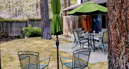 Pet friendly, fully fenced, A/C