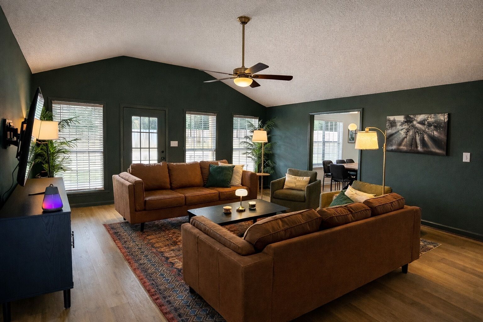 智能電視、電子遊戲