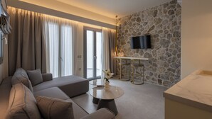 Maisonette with Private Pool, Sea View | Stofa