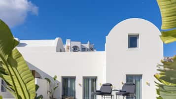 Suite, Pool View | Terrace/patio