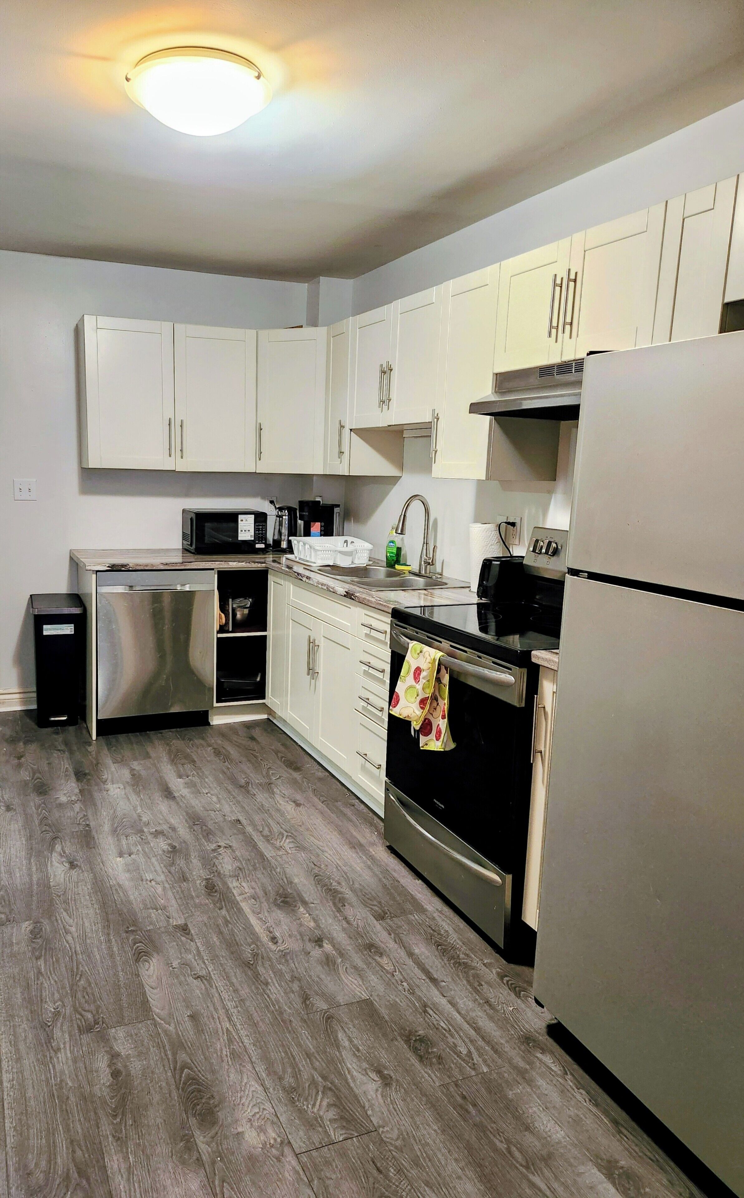 Micro-ondas, fogão, cooktop, lava-louças