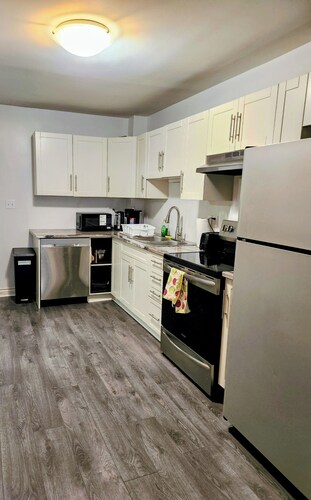 Modern Brockville Getaway | Walk to River, Dining & Downtown