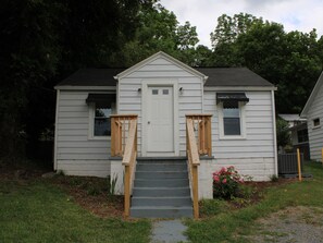 Exterior detail - Charming 2-bedroom house with AC in Kingsport (Kingsport)