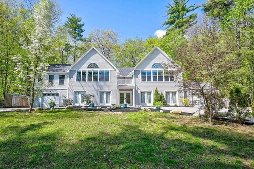 North Conway Gem | Hot Tub, Games & Fireplace