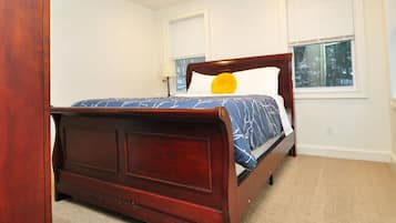 Strykejern/-brett, reiseseng for barn, wi-fi og sengetøy