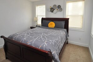 5 Schlafzimmer, Bügeleisen/Bügelbrett, Reisekinderbett, WLAN