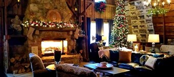 Harvest view barn. 15 minutes from lake Delhi perfect for weddings,baby showers