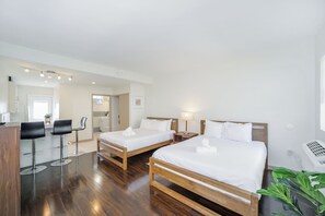 Family Studio, Kitchenette, Beachside (Self check-in) - Casa Colaretta By At Mine Hospitality (Miami Beach)