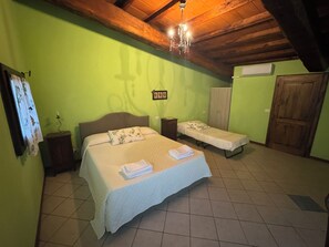 1 bedroom, free WiFi, bed sheets - Apartment inside an Agriturismo with swimming pool in Maremma n.3 (Scansano)