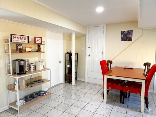 Cozy 2BR Urban Haven · Peaceful City Retreat