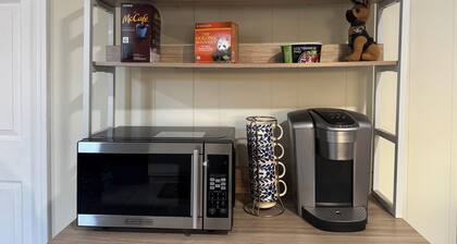 Cozy 2BR Urban Haven · Peaceful City Retreat